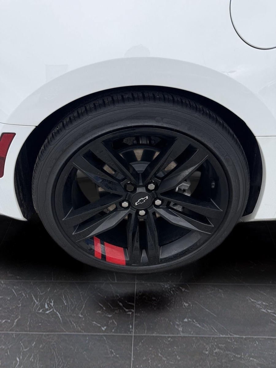 Used 2024 Chevrolet Camaro LT w/ Redline Edition RWD image 18