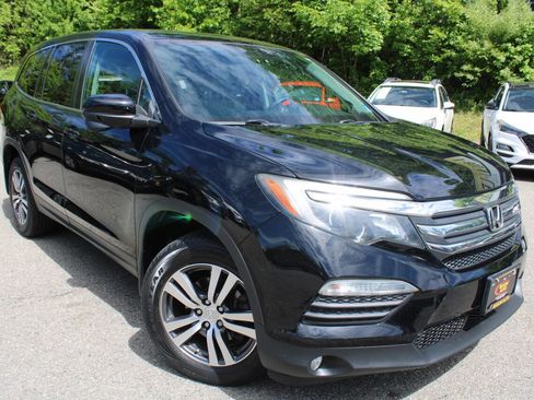 Used 2018 Honda Pilot EX image 4