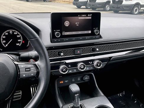 Used 2025 Honda Civic Sport image 6