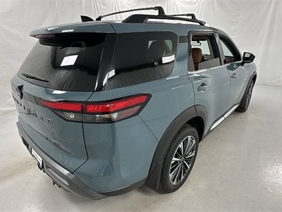 New 2026 Nissan Pathfinder Platinum