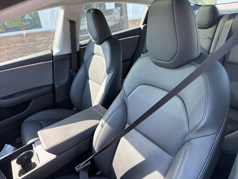 Used 2024 Tesla Model 3 Standard Range RWD image 2