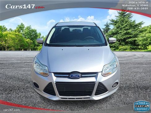 Used 2013 Ford Focus SE w/ SE Winter Pkg image 9
