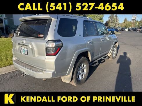 Used 2016 Toyota 4Runner SR5 Premium AWD/4WD image 9