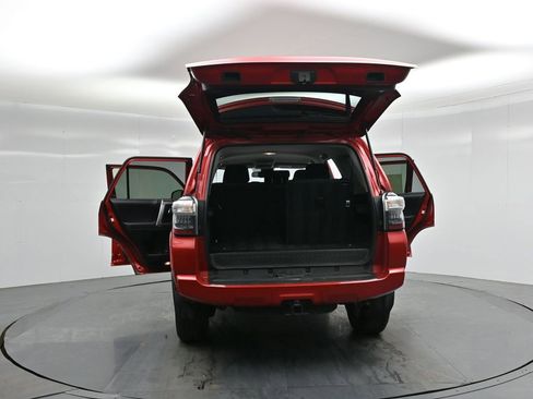 Used 2024 Toyota 4Runner SR5 image 27