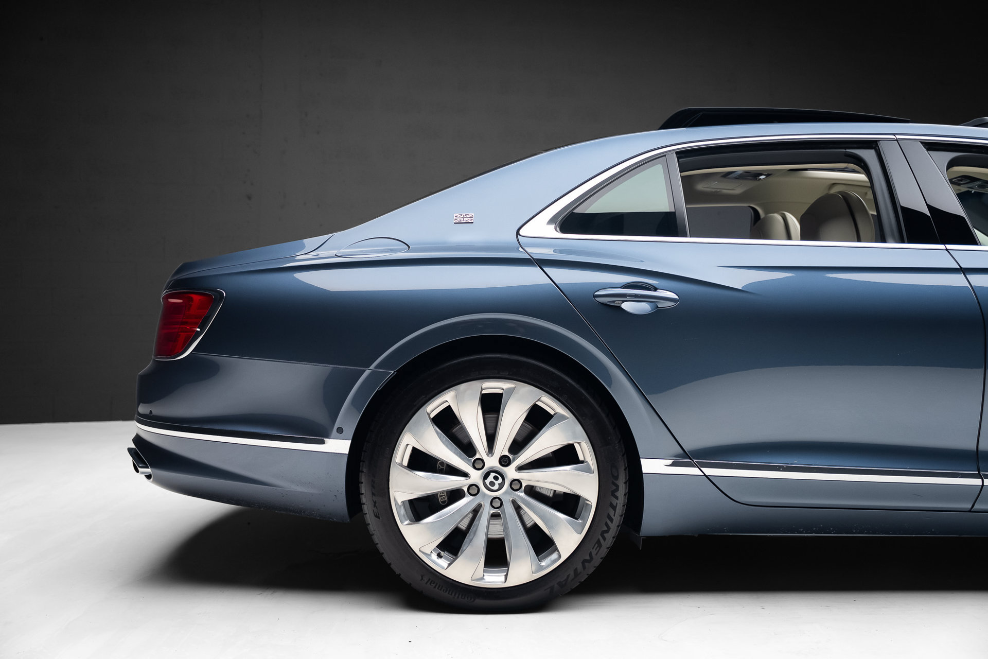 Used 2020 Bentley Flying Spur W12 AWD/4WD image 36