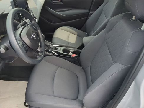 Used 2022 Toyota Corolla LE image 12