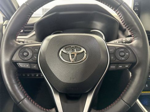 Certified 2021 Toyota RAV4 XSE w/ Premium Package AWD/4WD image 17