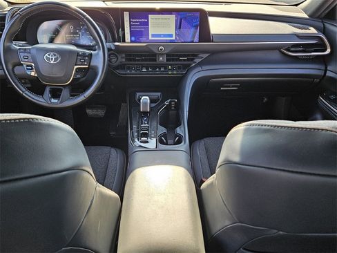 Used 2024 Toyota Crown XLE image 8