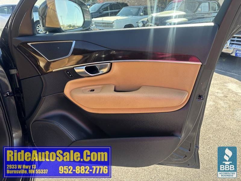 Used 2017 Volvo XC90 T6 Momentum w/ Vision Package AWD/4WD image 13