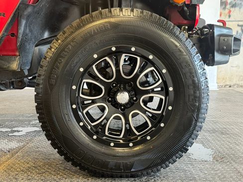 Used 2014 Jeep Wrangler Unlimited Sport w/ Quick Order Package 24S AWD/4WD image 37
