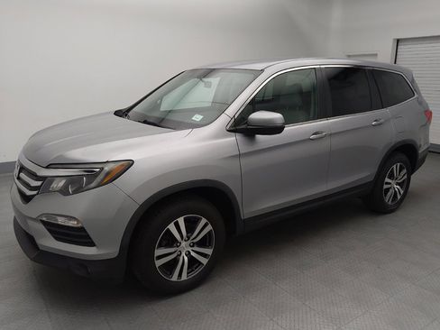 Used 2018 Honda Pilot EX image 2