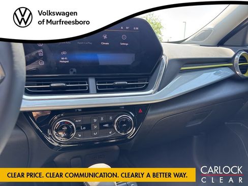 Used 2025 Chevrolet Trax LT w/ Driver Confidence Package FWD image 22