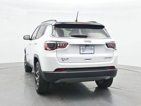 Used 2024 Jeep Compass Limited AWD/4WD image 8