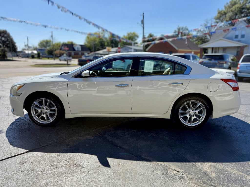 Used 2011 Nissan Maxima 3.5 SV w/ Monitor Pkg FWD image 5
