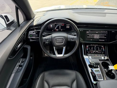 Used 2025 Audi Q7 3.0T Premium Plus w/ Premium Plus Package AWD/4WD image 3