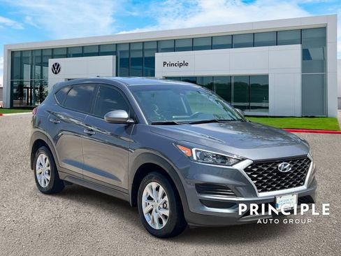 Used 2021 Hyundai Tucson SE FWD image 3