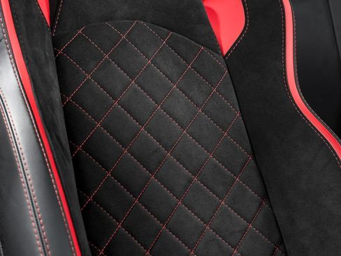 Used 2018 Lamborghini Aventador S image 35