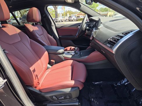 Used 2025 BMW X4 xDrive30i image 17