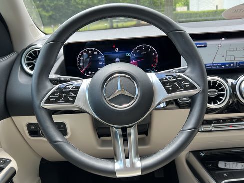 Certified 2026 Mercedes-Benz GLA 250 4MATIC image 18