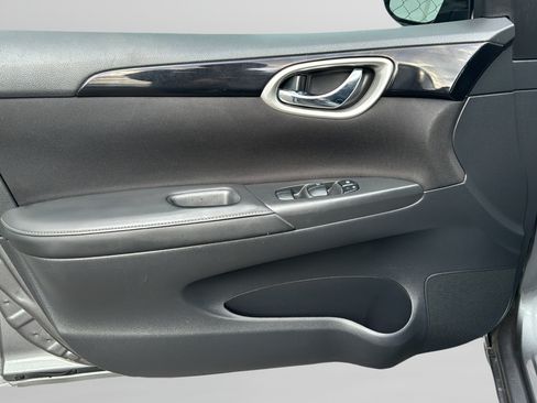 Used 2019 Nissan Sentra SV FWD image 23