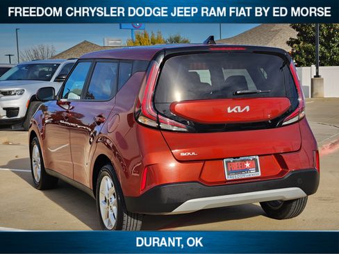 Used 2023 Kia Soul LX w/ Option Group 015 image 5