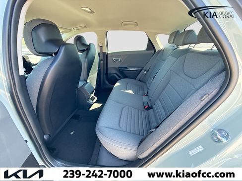 New 2025 Kia K4 EX FWD image 18