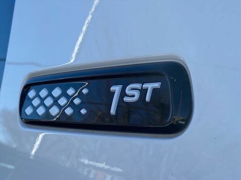 Certified 2025 Volkswagen ID. Buzz 1st Edition image 5