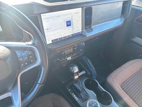 Used 2022 Ford Bronco Outer Banks image 22