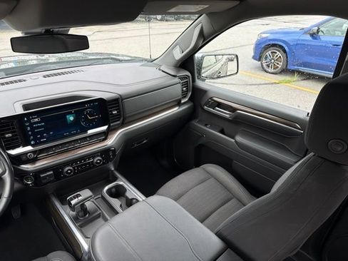 Used 2023 Chevrolet Silverado 1500 LT AWD/4WD image 20
