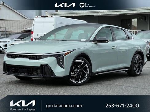 Certified 2025 Kia K4 GT-Line image 1