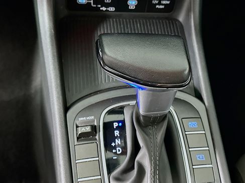 Used 2025 Hyundai Kona SEL FWD image 25