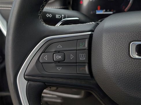 Used 2024 Jeep Grand Cherokee L Altitude image 18