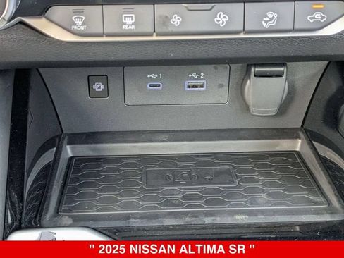 New 2025 Nissan Altima 2.5 SR w/ SR Premium Package FWD image 21