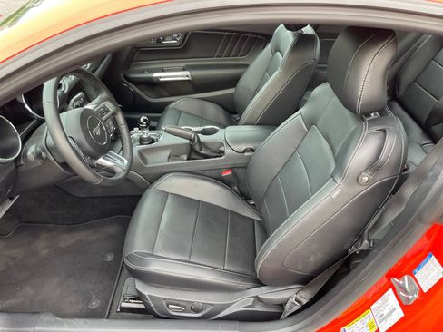 Used 2016 Ford Mustang GT Premium w/ GT Performance Package RWD image 9