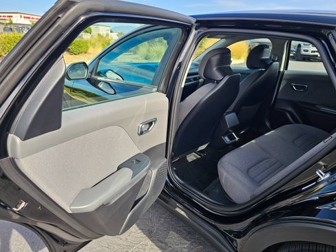 Used 2025 Kia K4 EX FWD image 18