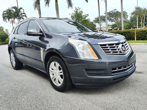 Used 2013 Cadillac SRX Luxury image 3