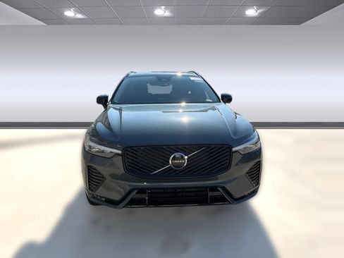 New 2026 Volvo XC60 B5 Plus w/ Protection Package Premier AWD/4WD image 6