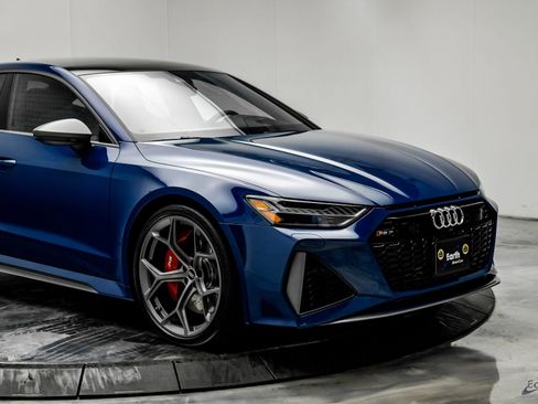 Used 2024 Audi RS 7 Performance w/ Executive Package image 23