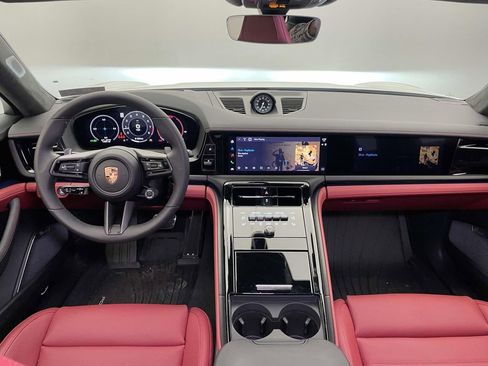 Used 2026 Porsche Panamera GTS image 26