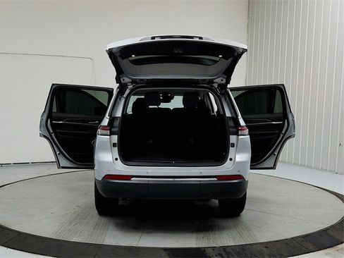 Used 2022 Jeep Grand Cherokee L Limited image 14