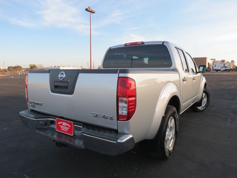Used 2006 Nissan Frontier SE w/ (P01) Power Pkg image 8
