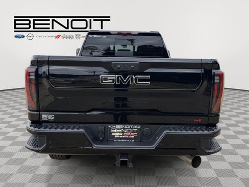 Used 2026 GMC Sierra 2500 AT4 w/ AT4 Premium Plus Package AWD/4WD image 4
