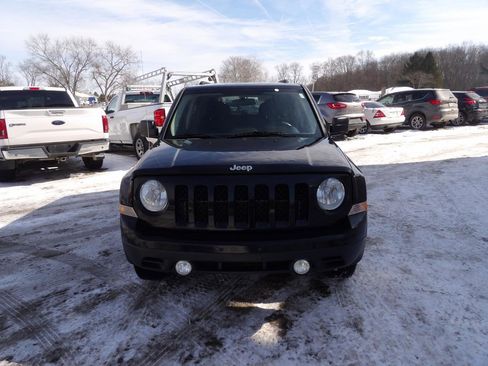 Used 2014 Jeep Patriot Sport w/ Power Value Group image 2