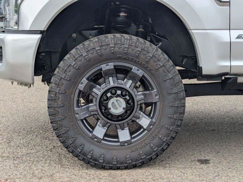Used 2017 Ford F350 Platinum w/ Platinum Ultimate Package AWD/4WD image 32