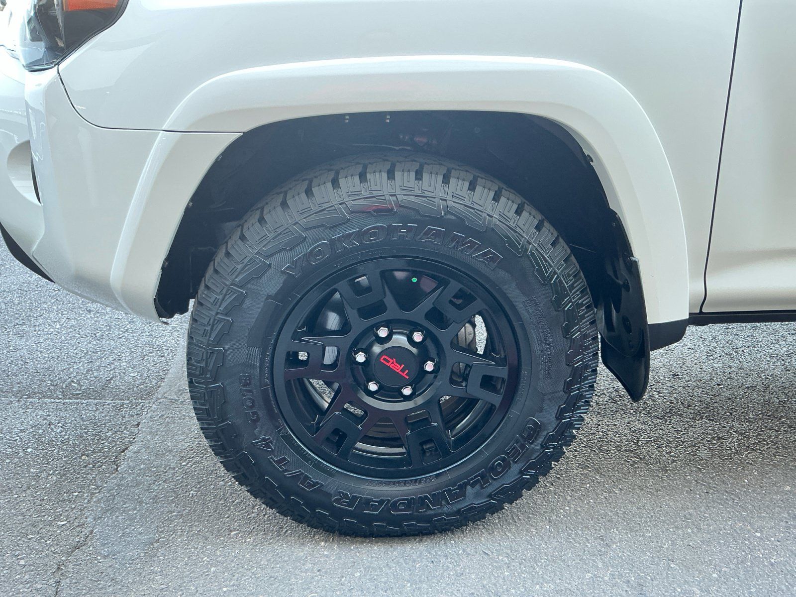 Used 2024 Toyota 4Runner TRD Off-Road Premium w/ Moonroof Package AWD/4WD image 26