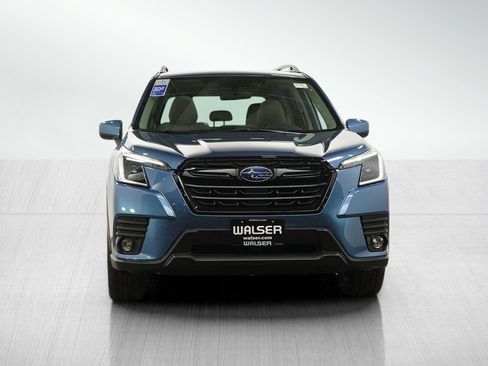 Used 2024 Subaru Forester Premium image 8