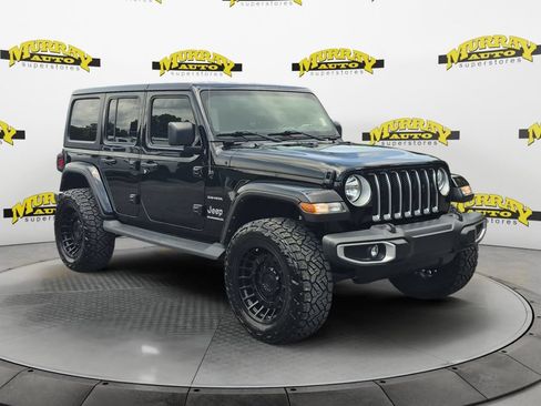 Used 2023 Jeep Wrangler Unlimited Sahara w/ Cold Weather Group AWD/4WD image 7