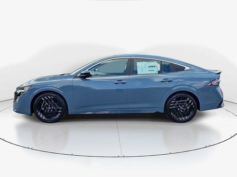 New 2026 Nissan Sentra SR w/ SR Premium Package FWD image 7
