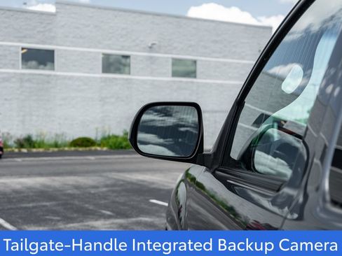 Used 2015 Toyota Tacoma 2WD Access Cab w/ SR5 Package image 16