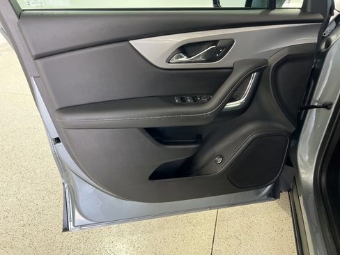 Used 2024 Chevrolet Blazer LT w/ Convenience Package FWD image 19